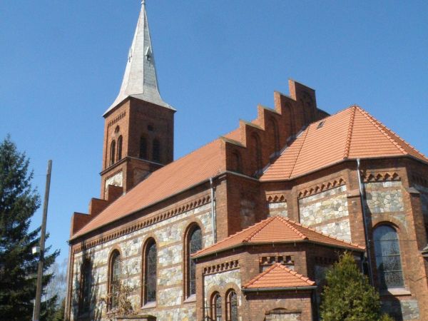 Kościół od  strony prezbiterium