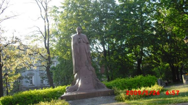 POMNIK KARDYNAŁA AUGUSTA HLONDA