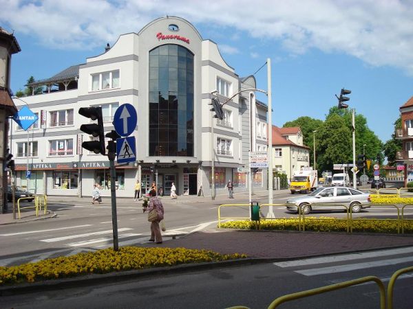 Skrzyżowanie ulic Armii Krajowej z Aleją Wolności