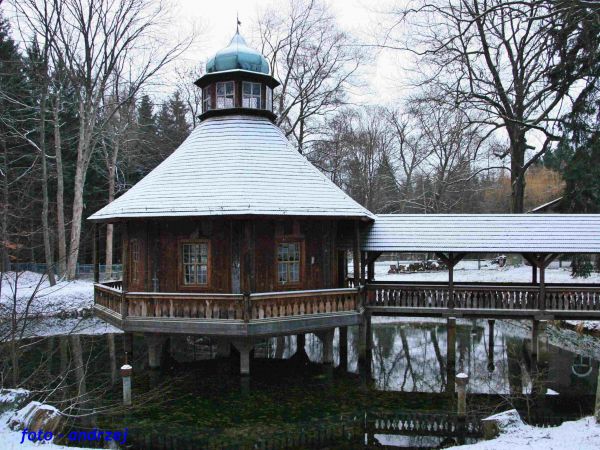 OBOK DOMKU ZNAJDUJE SIĘ PENSJONAT BETLEJEM