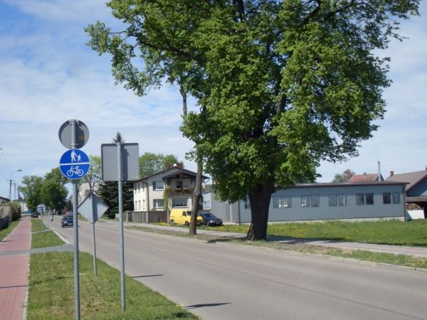 Ulica Długa przy wjeździe do KOP-u