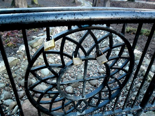 Druga strona mostku.