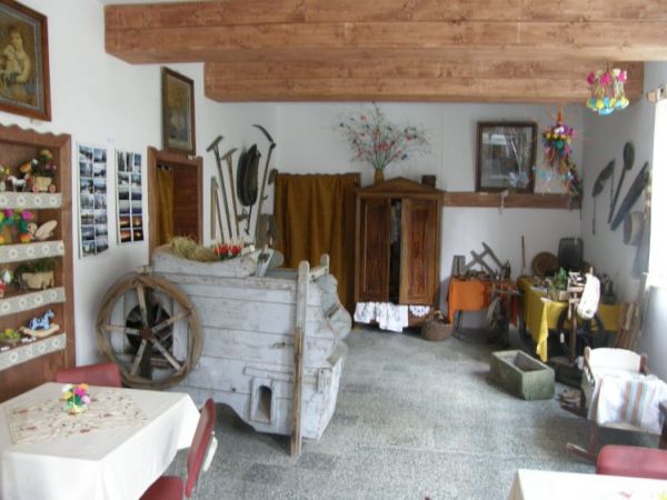 ŁYSINA, IZBA REGIONALNA ZE ZBIOREM PONAD 120 UNIKALNYCH EKSPONATÓW