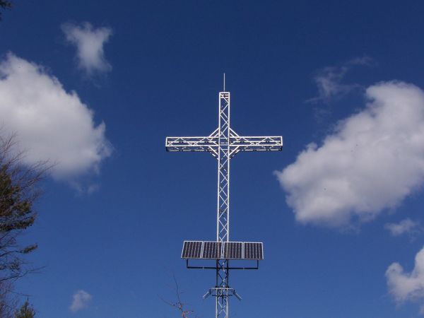 Krzyż jubileuszowy na Szklanej Górze.