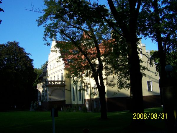 Pałac Hegenscheidta w Ornontowicach .