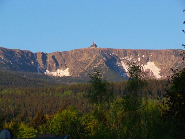 Śnieżne Kotły widziane z Jagniątkowa