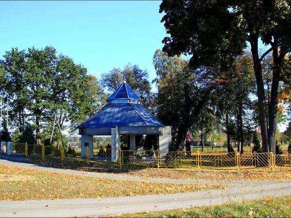 Cerkiew Opieki Matki Bożej w Młynach. Wybudowana pod koniec XVII wieku.  Obecnie Kościół filialny rzymskokatolickiej parafii w Korczowej. W latach 1852-70  prob