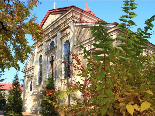 Klasztor i park  ss. Niepokalanek na Głębokiej.