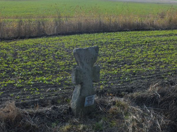 krzyż pokutny przy drodze do Kraskowa