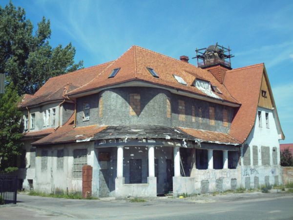 Obecny stan dawnego biurowca Włóknolenu
ul. Słupska.