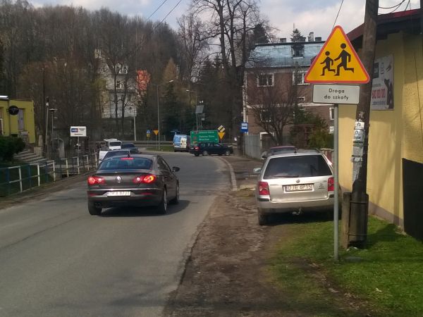 Bezpieczna droga do szkoły.