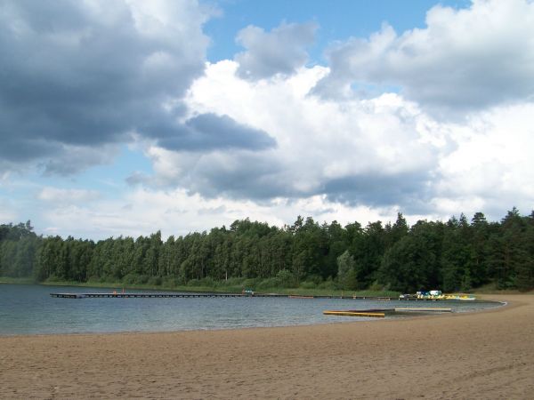 25-06-2011 pochmurne niebo nad plażą