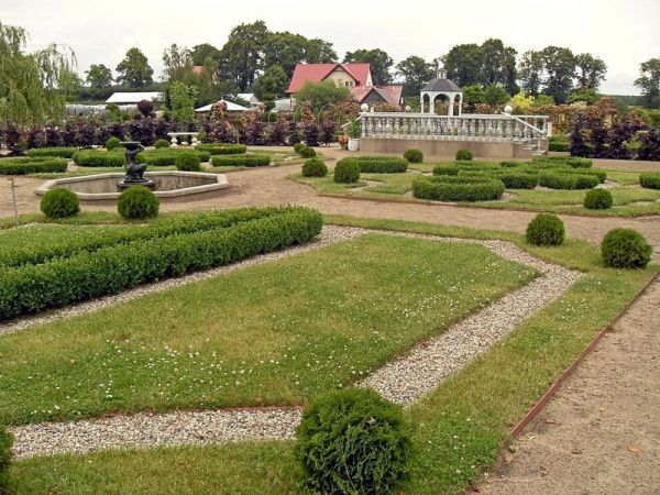 FRANK-RAJ _Ozdobne Ogrody Polskie