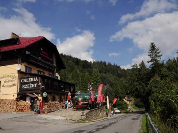 Galeria  Salmopol ładny  lokal dobre jadło