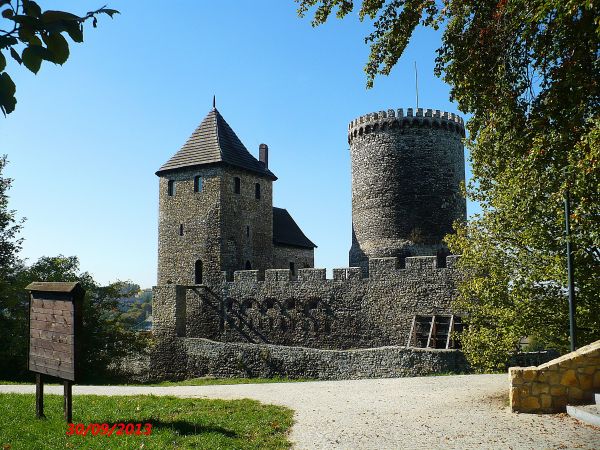 Widok na Zamek z Góry Zamkowej - Będzin