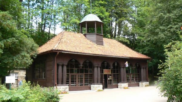 PIJALNIA WOD-KRYNICA