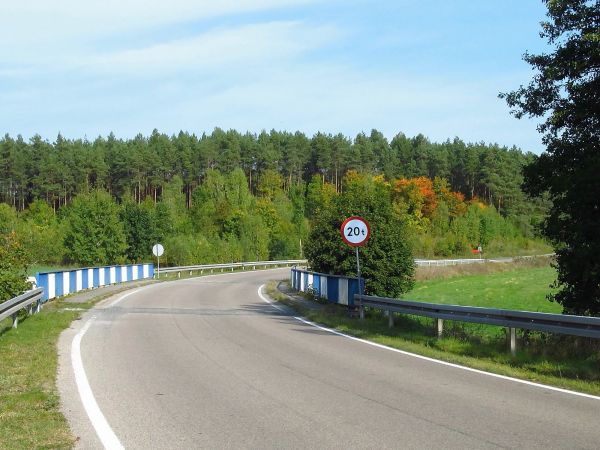 Most nad Wdą i droga do Borzechowa