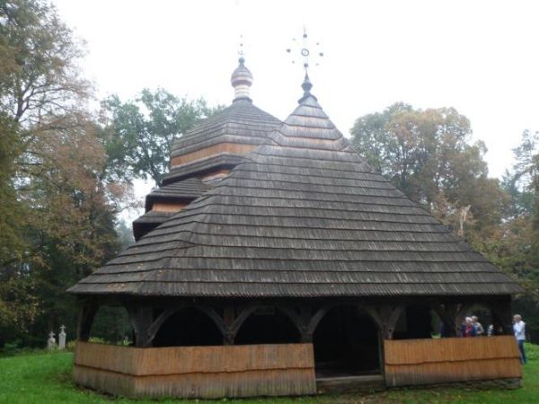 cerkiew na wzgórzu Dębnik /Dubnyk/.