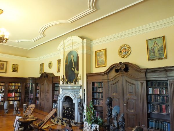 Biblioteka pałacowa