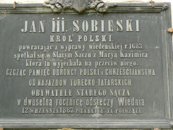 Tablica na kościele pw. św. Małgorzaty.