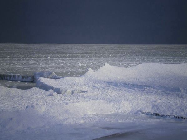 Bałtyk zimą w Grzybowie