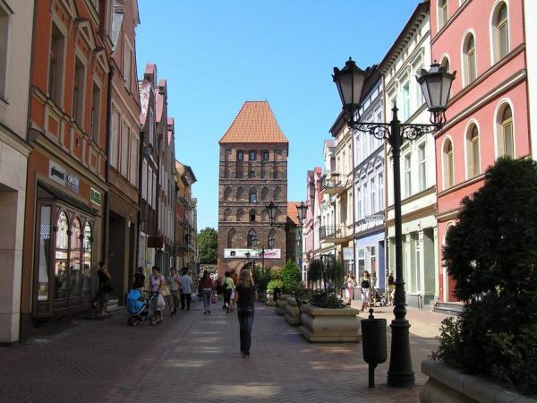 Uliczka prowadząca do Bramy Człuchowskiej