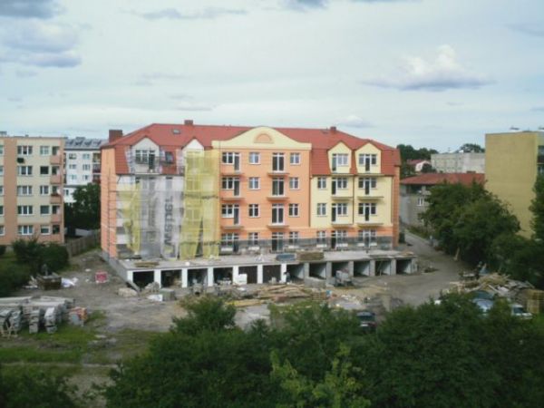 Byłe przedszkole następnie oddział szkoły podst.nr1
obecnie modernizowany na cele mieszkalne.