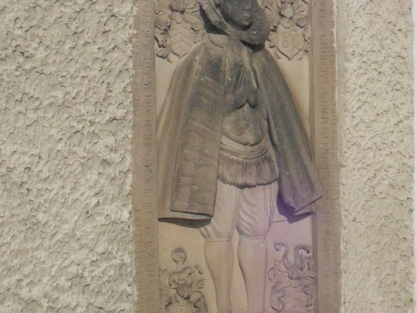 Epitafium umieszczone na ścianach kościoła katolickiego