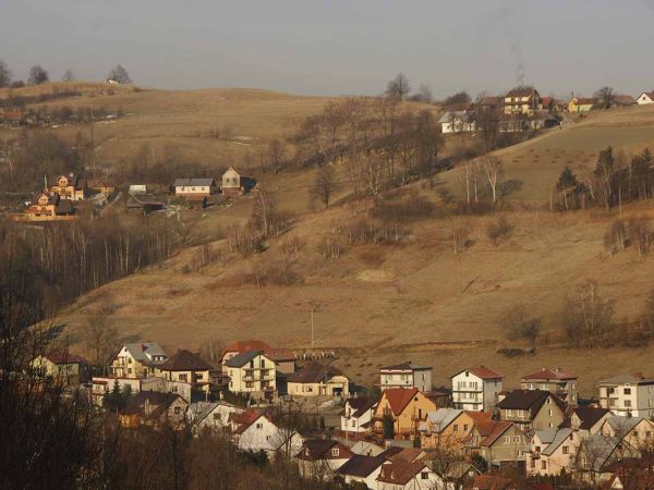 Rytro w promieniach porannego słońca