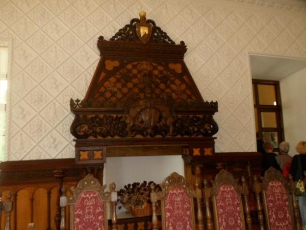 komnata pałacowa - n/z kominek - jeden z wielu na udostępnionym turystom sektorze.