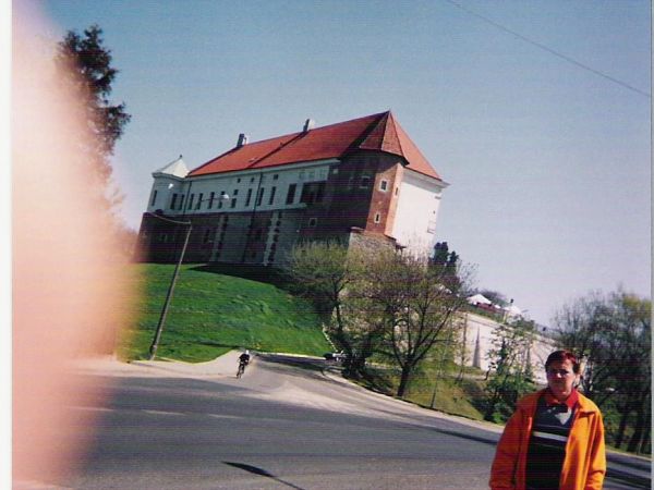 Zamek Królewski, twierdza z basztami na narożach - powstała w XVI wieku z rozkazu Zygmunta Starego, przebudowany w wieku XVII. Za czasów rozbiorów ale i później