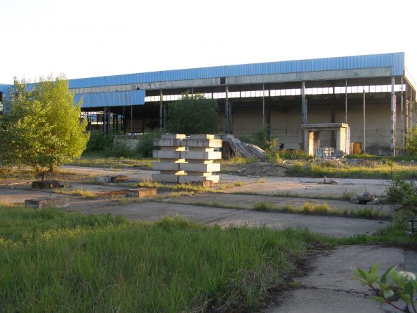 Zdewastowana fabryka domów ul. Północnej   fot.  37