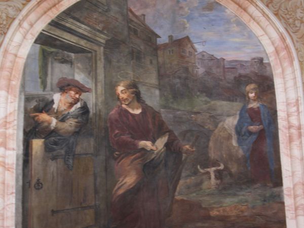 „Poszukiwanie noclegu w Betlejem” - po prawej na ścianie, karczmarz oznajmia św. Józefowi że nie ma miejsca w gospodzie - Józef wskazuje na błogosławiony stan ż