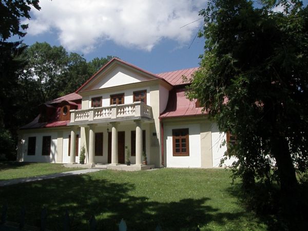 Budynek byłej plebani obecnie muzeum