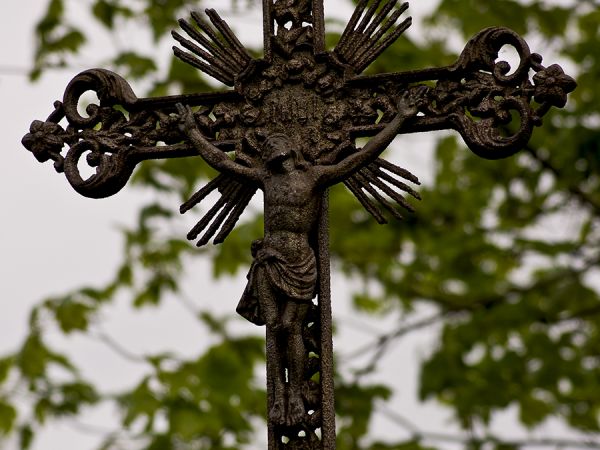 Czyrna - fragment cmentarnego krzyża