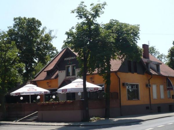 Ośrodek Rekreacyjno-Wypoczynkowy,,Lido,,na zdjęciu
restauracja ,,Lido,,