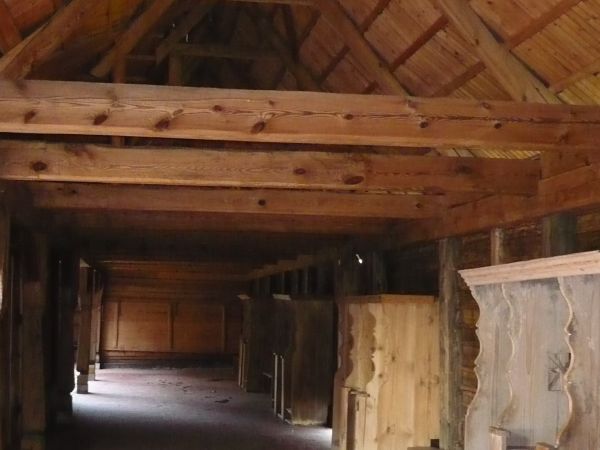 Zdjęcie przedstawia soboty,to kryte dachem krużganki gdzie mogli schować się pielgrzymi przed deszczem i wiatrem,mogły odbywać się procesje.