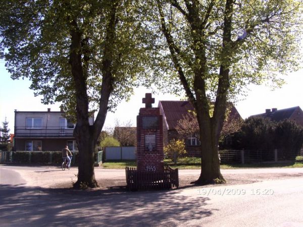 ...pamieci pomordowanych