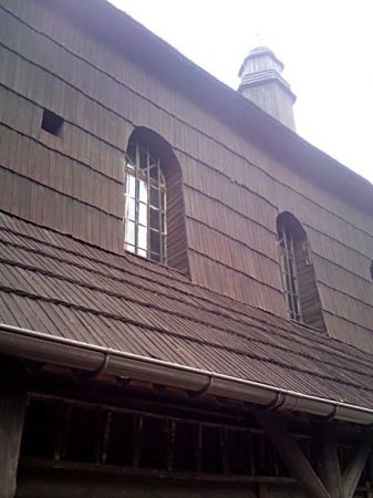 Zabytkowy, drewniany kościół pw Świętej Trójcy - autor A.Olszewski