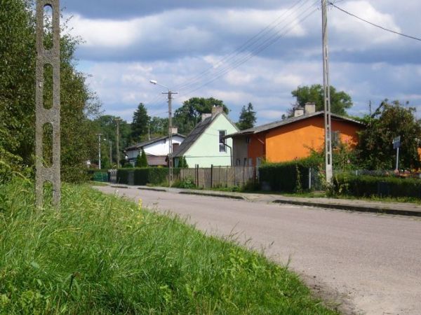 Wieszyno od strony gospodarstwa rolnego