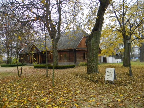 Zespół pałacowo-parkowy 03 11 2011