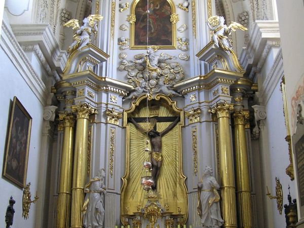 Wnętrze kościoła św. Krzyża