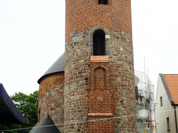 Rotunda Św. Prokopa - konsekrowana / jak podaje Długosz / w  1133 roku . Największa romańska świątynia w Polsce zbudowana na planie koła.