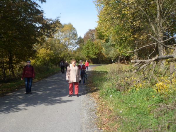 kiedyś te włościa do Kmitów należały - do tych, co już w XIV wieku zamek na Sobieniu mieli a na nim przyjęcie weselne dla króla Władysława Jagiełły sprawili - k
