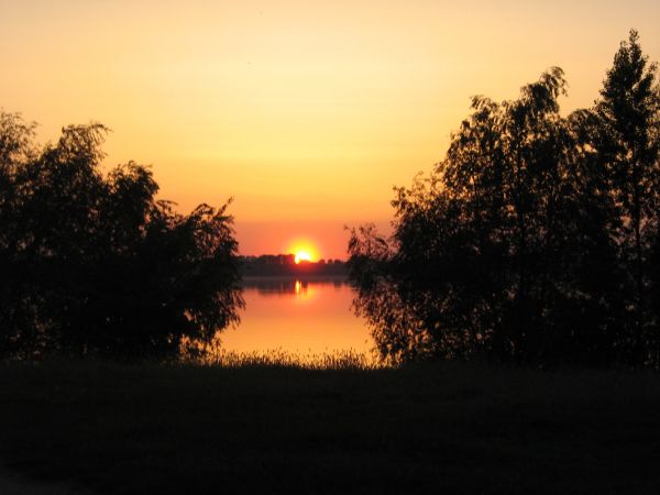 Jeden z piekniejszych zachodów słońca nad zalewem.
