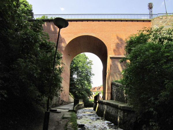 Reszel-most gotycki wysoki-widok od strony parku,fot. Rychu 2012-07-07,więcej zdjęć Reszla na mojej stronie  chomikuj.pl  p.rysiu