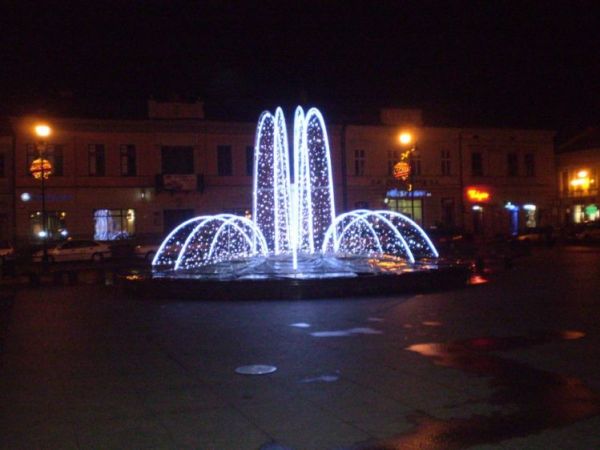 Sądecka fontanna zimą.