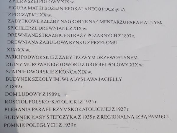 plansza - z całym bogactwem regionalnej wiedzy historycznej, to zaproszenie do odszukania tych zabytków i wyjątkowych miejsc z bogatą przeszłością, które odzysk