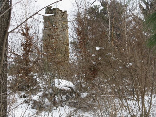kurhan tatarski z XVII wieku, w 1624 roku zagony tatarskie pod dowództwem Kontymira napadli na ludność tych okolic - tu było jedno z wielu miejsc pochówku poleg