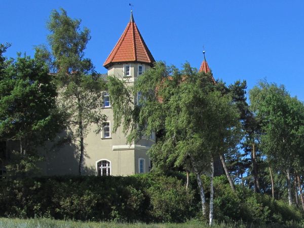 Były Zamek z początku XX w., obecnie Hotel Neptun